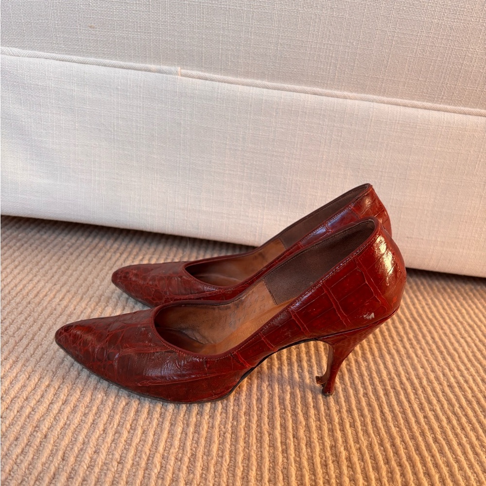 Women’s 1950’s Vintage Crocodile Pumps - Picture 4 of 8